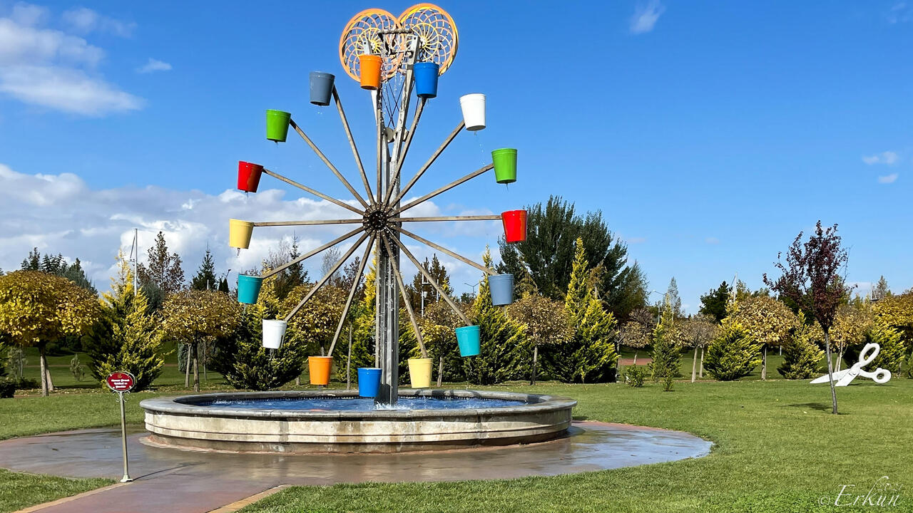 An interesting and colorful fountain — Sazova Park, Eskişehir.