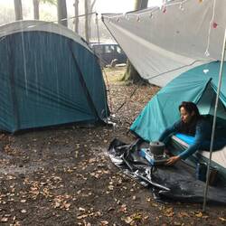 Erstmal nen Kaffee.... Das erträgt man nur mit. 🤭