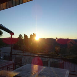 Frühstück bei Sonnenaufgang