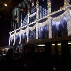 Saks Fifth Ave ...... Christmas light show