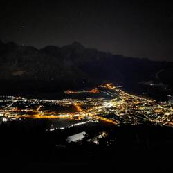 Blick von der Faschingalmstrasse auf das nächtliche Lienz 5.30Uhr