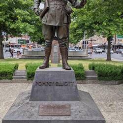 Harold Pompey Elliott