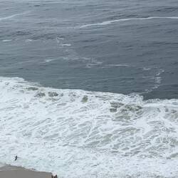 Starker Wellengang an der Copacabana