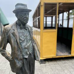 Gondeln von früher auf dem 1. Berg