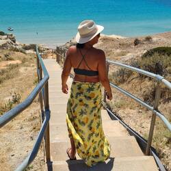 Walking down to Maslin Beach