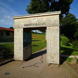 2. Westwegtor: Sonnentor Dobel