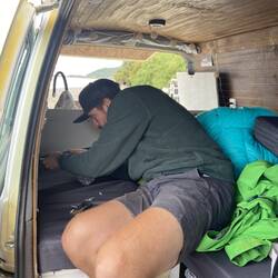 Scho ghört mer (aso de Röschu) weder es "Chläfele", zagg isch de🪛weder im Isatz.😅🤣