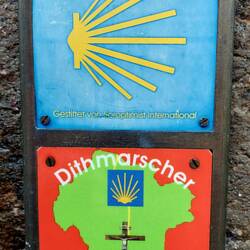 Sehr schöne Wegzeichen!