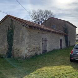 Smaller barn and possibe refurb to Gite