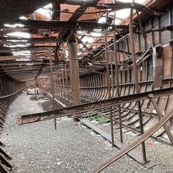 ein Vollstahl-Dreimaster!