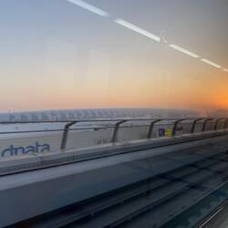 Sonnenaufgang in Dubai (auf dem Weg an den Flughafen)