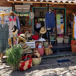 Margit hat ihre Boutique entdeckt