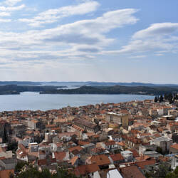 Festung Barone mit Blick auf Altstadt und Festung vom heiligen Michael