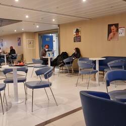 "gemütlicher" Aufenthaltsbereich auf der Fähre