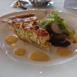 Lunch warm goats cheese tart with lemon and fig dressing