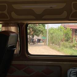 Phnom Phenh > Siem Reap. 5 hours ride