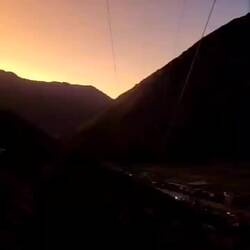 Sonnenuntergang und Vollmond