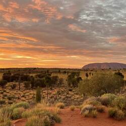 Sunrise over Uluṟu