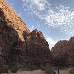 A good hike through the cleft to see petroglyphs