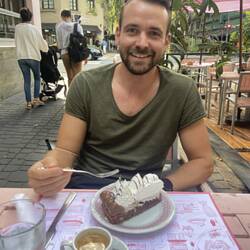 Kafi und Chueche am spötere Nomi