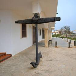 Wenn der Beton grad aus ist, geht auch ein alter Anker 😂