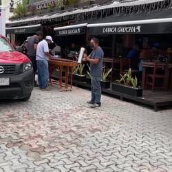 Street performers everywhere