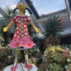 Yayou Kusama sculptor