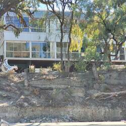 Someone's dream home in the middle of nowhere!