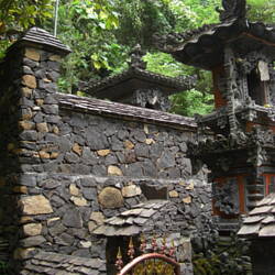 Natürlich ist direkt bei der Quelle auch ein Tempel welcher ihr gewidmet ist