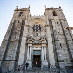 Die Kathedrale Sé do Porto.