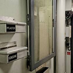 Was auf dem Schiff wohl so wichtig ist...