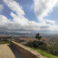 In Granada angekommen, mit Blick über die Stadt