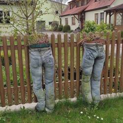 Der Vorbesitzer hatte sicher einen knackigen Popo 😜