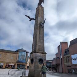 Falcon Square, unicorn on top of the monument
