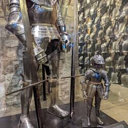 The giant and dwarf armor