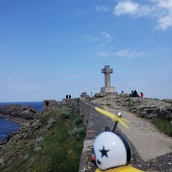 Die Korsarenstadt Saint-Malo an Steuerbord, Cap Fréhel an Backbord & Grande Plage dahinter