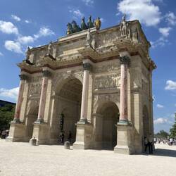 Arc de Triumphe Carousel
