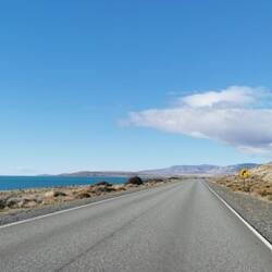 Lago Argentino und vil witi Ebene mit vil Nüt.