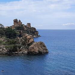 Einfahrt nach Cefalu