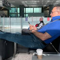 Relaxing at Gate 241 @ ADB — İzmir, Turkey.