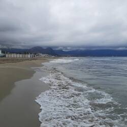 Warum ist nur keiner am Strand ?