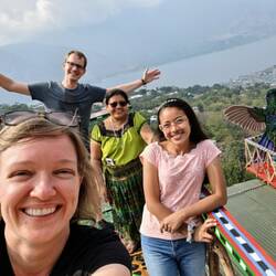 ...zum Aussichtspunkt über San Pedro 🔭