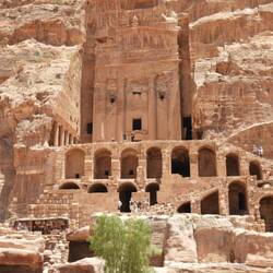 Other areas of Petra - royal tombs, palaces etc.