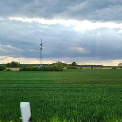 Unterwegs noch leicht bewölkt