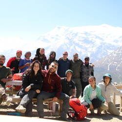 חבורה נפלאה של אנשים