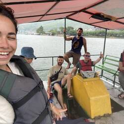 משייטים באגם של פוקרה