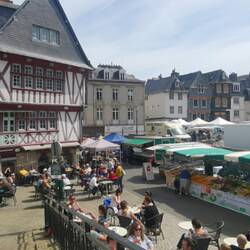 Markt am Place Allende