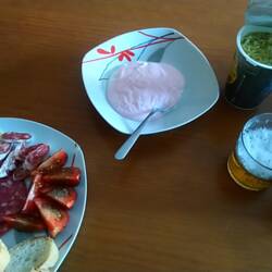 Selbst ist der Mann. Gab nix zu essen im Ort 😭