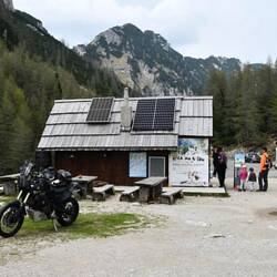 Oben angekommen, am Vršič-Pass. Die Strecke, absolut lohnenswert.