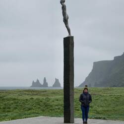 Jackie at the Voyagers Friendship Statue